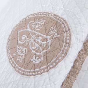 Sprei beige serie q174. - 230x260 cm